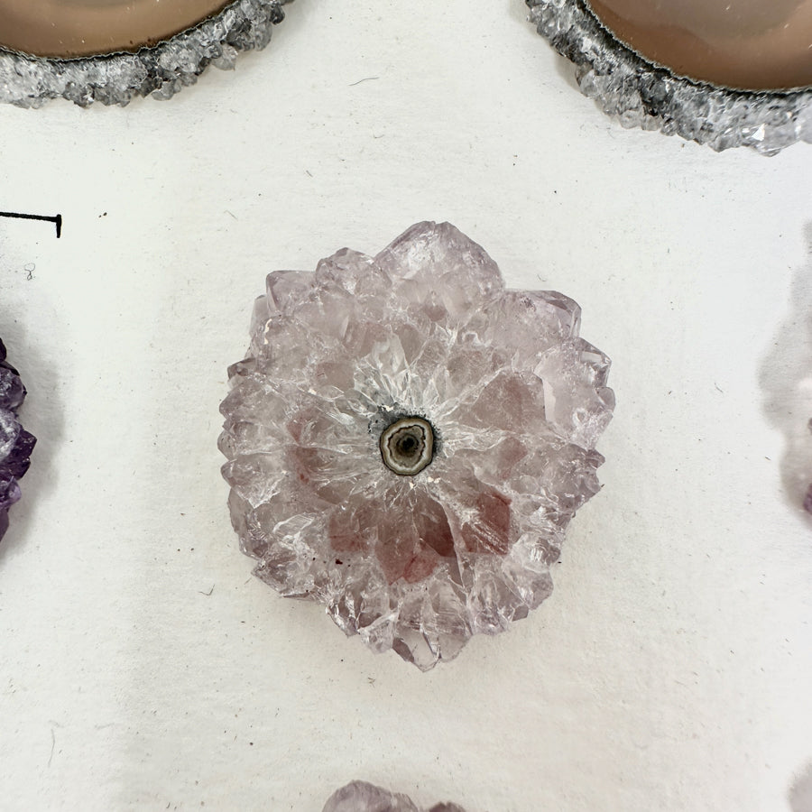 Amethyst-Stalaktiten-Scheiben mit natürlicher Kristallstruktur