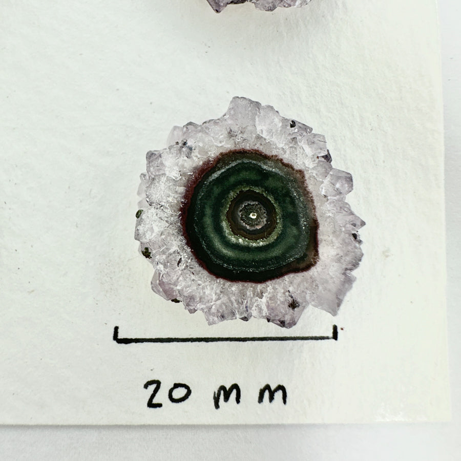 Amethyst-Achat-Quarz-Stalaktiten-Scheiben mit radialer Mineralstruktur