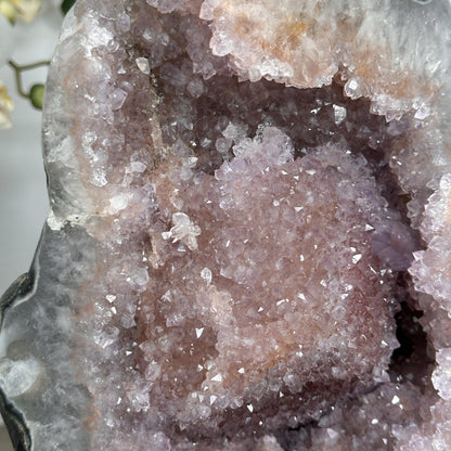 Quarz-Geode XXL mit markanter Kristallformation, in exklusiver Premiumqualität