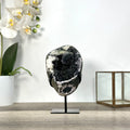 Schwarze Quarz-Druzy-Geode mit feinkristalliner Oberfläche