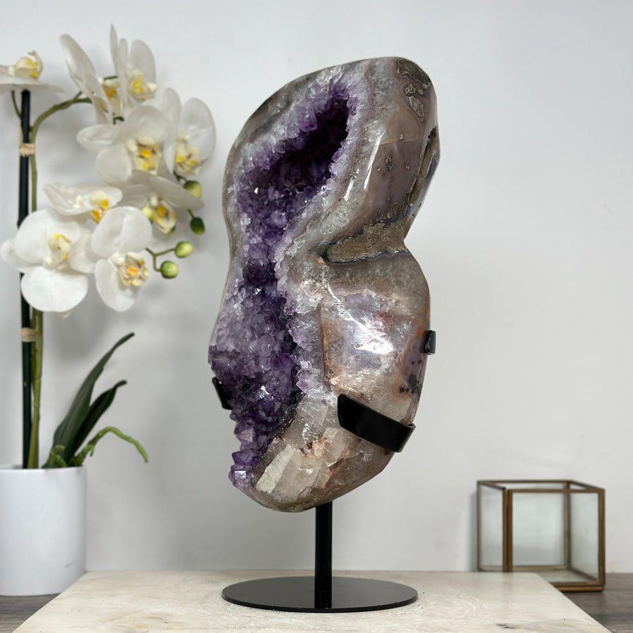 Amethyst-Geode XL mit beeindruckend ausgebildeter Kristallkammer