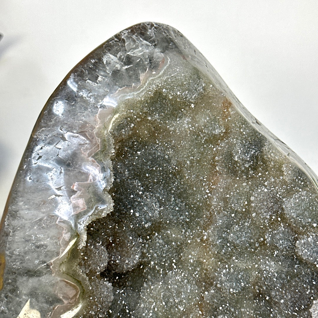 Grüner Zucker-Amethyst als einzigartiges Sammlerstück mit seltener Farbgebung