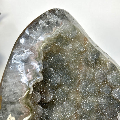 Grüner Zucker-Amethyst als einzigartiges Sammlerstück mit seltener Farbgebung