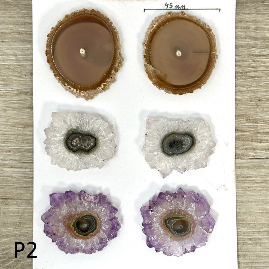 Amethyst-Quarz-Stalaktit-Scheiben-Set mit vielschichtiger Mineralstruktur