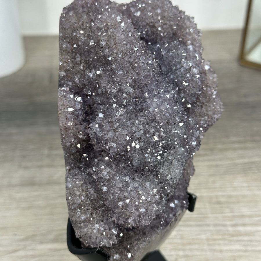 Amethyst-Stalaktiten-Cluster mit dicht gewachsener Tropfsteinbildung
