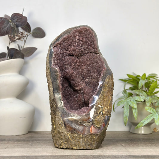 Pinkfarbene Amethyst-Kathedrale groß und massiv mit sanfter Farbtönung