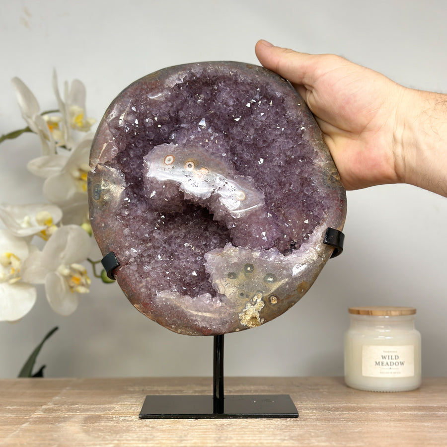 Amethyst-Geode groß mit ausgeprägten Stalaktitenaugen