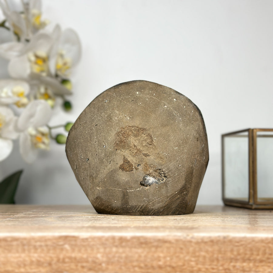 Amethyst-Druse mit tiefvioletter Druzy-Struktur und dichter Kristallbildung