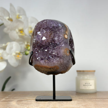 Amethyst-Kristallcluster mit plastischer Kristallarchitektur