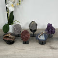Kristallenskulpturen-Set 6-teilig, mit kristallinen Oberflächen und vielgestaltiger Mineralstruktur
