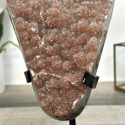 Zuckerquarz-Kristallcluster mit warm leuchtender, orangefarbener Tönung