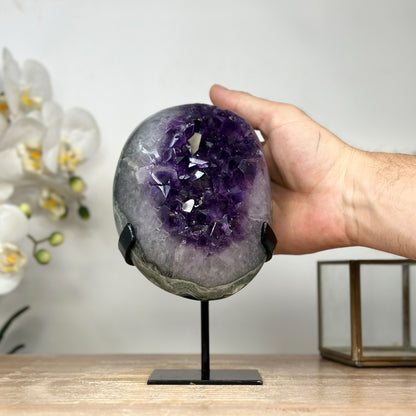 Amethyst-Quarz-Formation mit mehrschichtiger Kristallausprägung