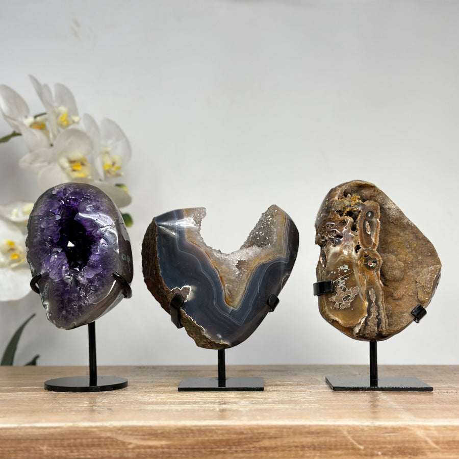 Kristallenskulpturen-Set 6-teilig, mit vielschichtiger Kristallstruktur und natürlicher Mineralvielfalt