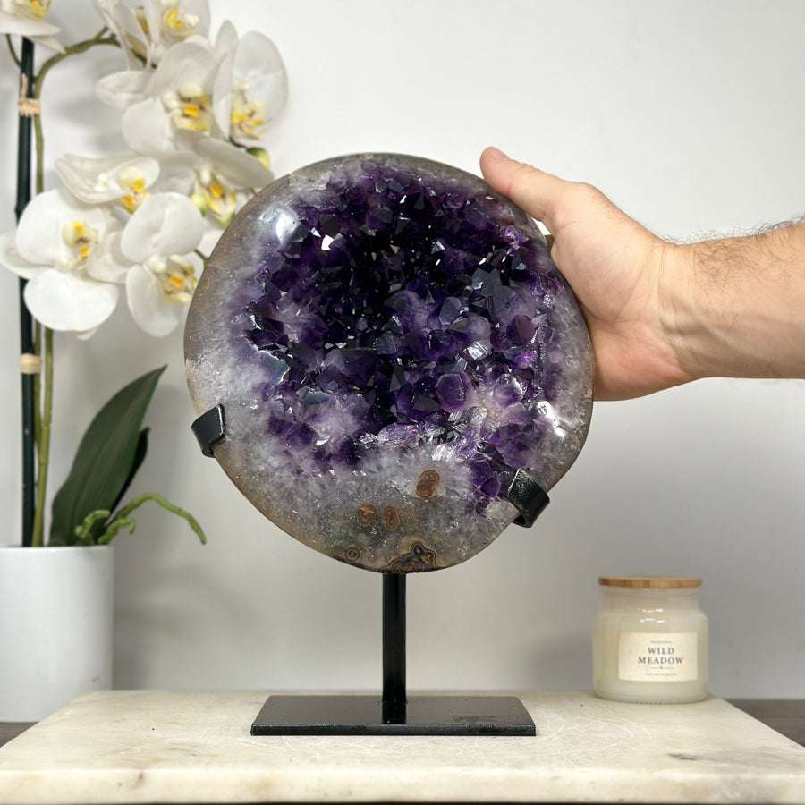 Amethyst-Geode groß mit intensiv dunkler Farbzone