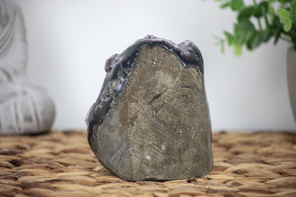 Quarz-Druse mit fein kristalliner Druzy-Struktur
