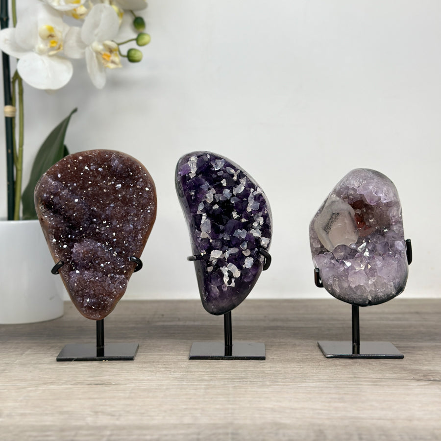 Kristallenskulpturen-Set 6-teilig, mit strukturierter Kristallarchitektur und natürlicher Mineralvielfalt