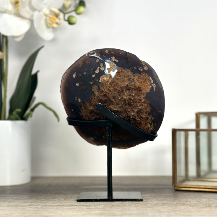 Amethyst-Geode mit intensiv purpurner Farbzone