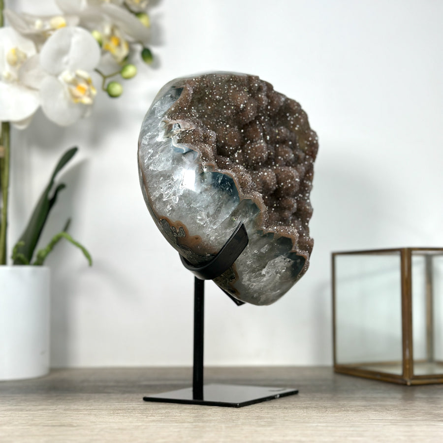 Zucker-Druzy-Kristall mit zarter, glitzernder Mikrostruktur