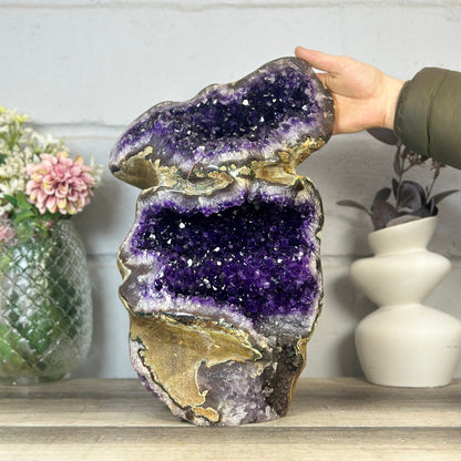 XXL Amethyst-Zwillings-Kathedrale XXL mit beeindruckender, monumentaler Kristallarchitektur