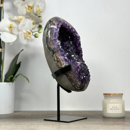 Amethyst-Geode groß mit klarer Kammerstruktur, in hochwertiger Naturqualität