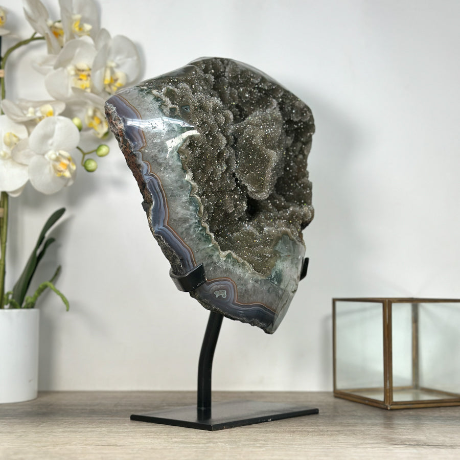 Grünes Quarz-Druzy-Exemplar mit fein kristalliner Oberfläche, in exklusiver Premiumqualität