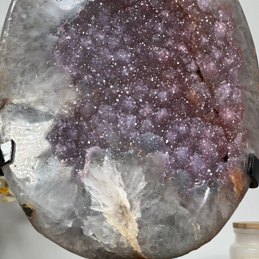 Amethyst-Zucker-Druzy mit elegant roséfarbener Kristallstruktur