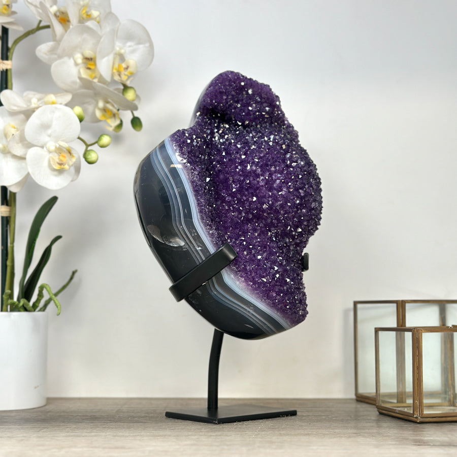 Amethyst-Cluster mit kontrastreicher, blauer Achat-Matrix, in ausgewählter Spitzenqualität
