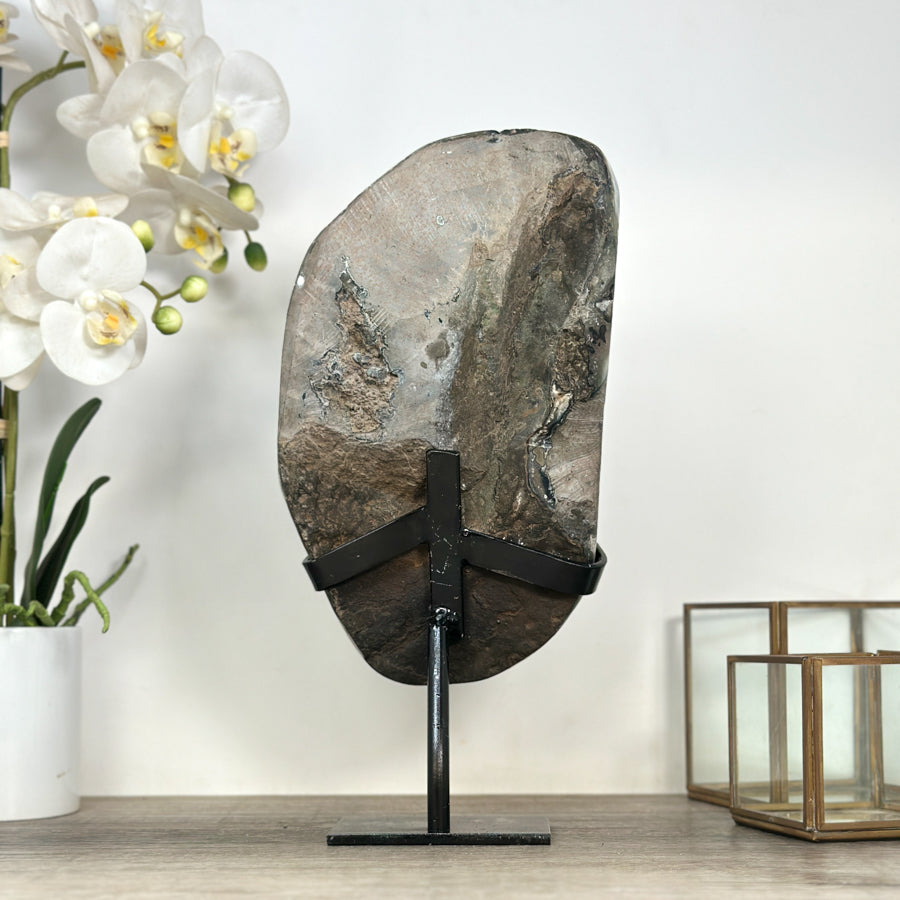 Amethyst-Kristall XL mit imposanter Kalzit-Auflage, in exklusiver Premiumqualität