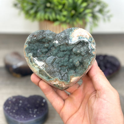 Mineralien-Herzset 5-teilig, mit natürlich gewachsener Mineralästhetik