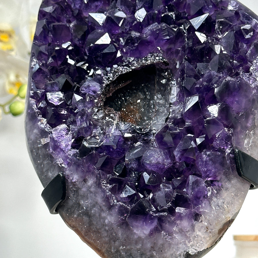 Amethyst-Cluster mit Pseudokalzitformation