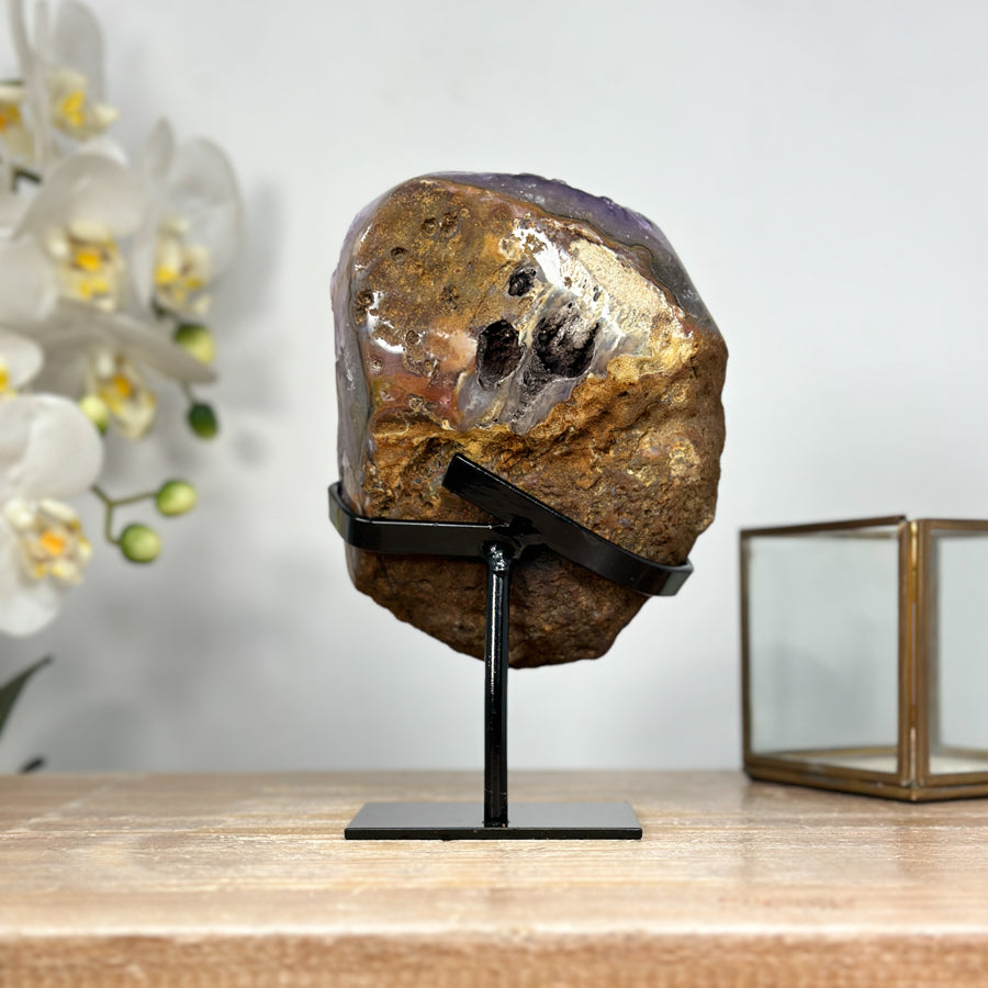 Amethyst-Kristallformation mit natürlicher Ausprägung, in hochwertiger Naturqualität