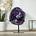 Amethyst-Geodencluster mit dicht verzahnter Kristallstruktur