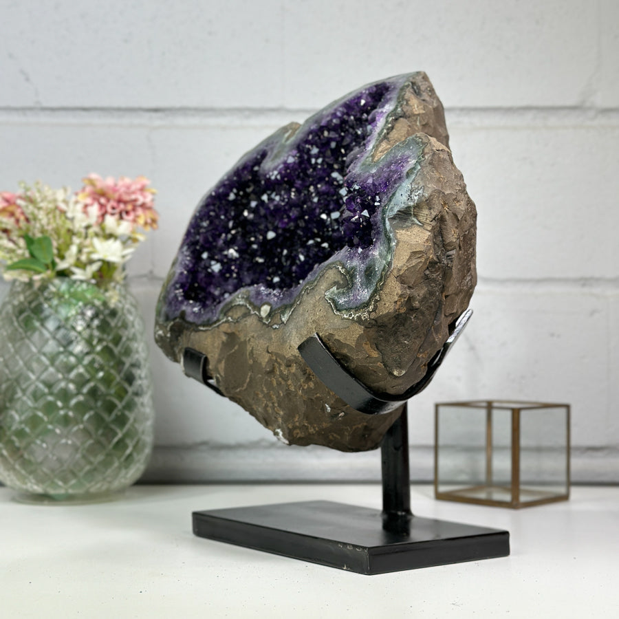 Amethyst-Geode XL mit monumentaler Innenöffnung, in exklusiver Premiumqualität