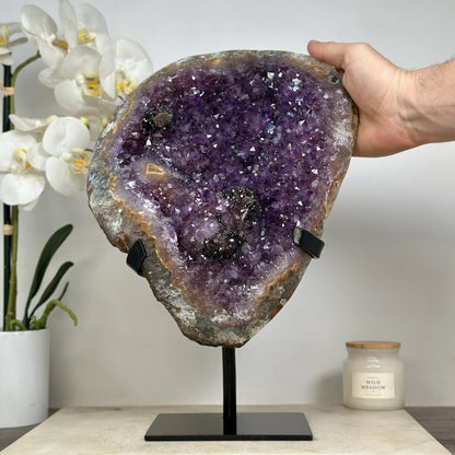 Amethyst-Geode XXL mit einzigartigen Hämatit-Einschlüssen