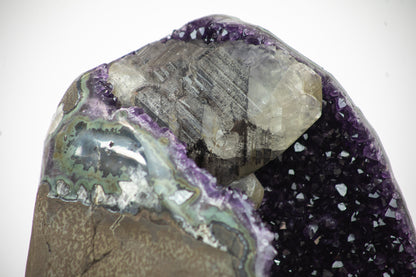 Amethyst-Geode groß mit markanter Kalzit-Einlagerung, in exklusiver Premiumqualität