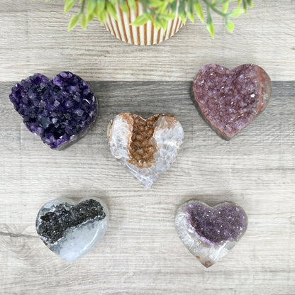 Mineralien-Herzset 5-teilig, mit ausdrucksstarker Mineralmischung
