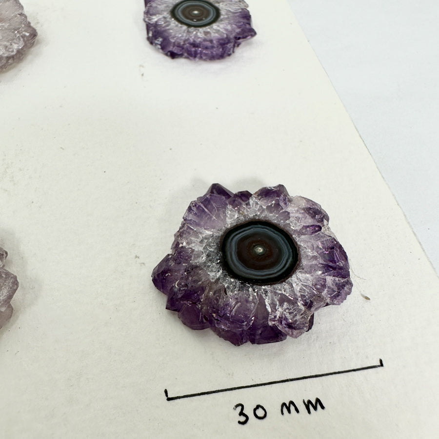 Stalaktiten-Scheiben mit natürlicher Mineralstruktur