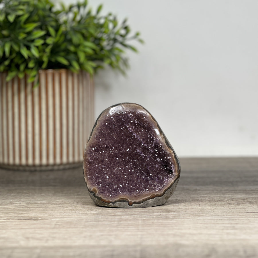 Mineralien-Kathedralen- und Drusen-Set 4-teilig, mit facettenreicher Kristallstruktur