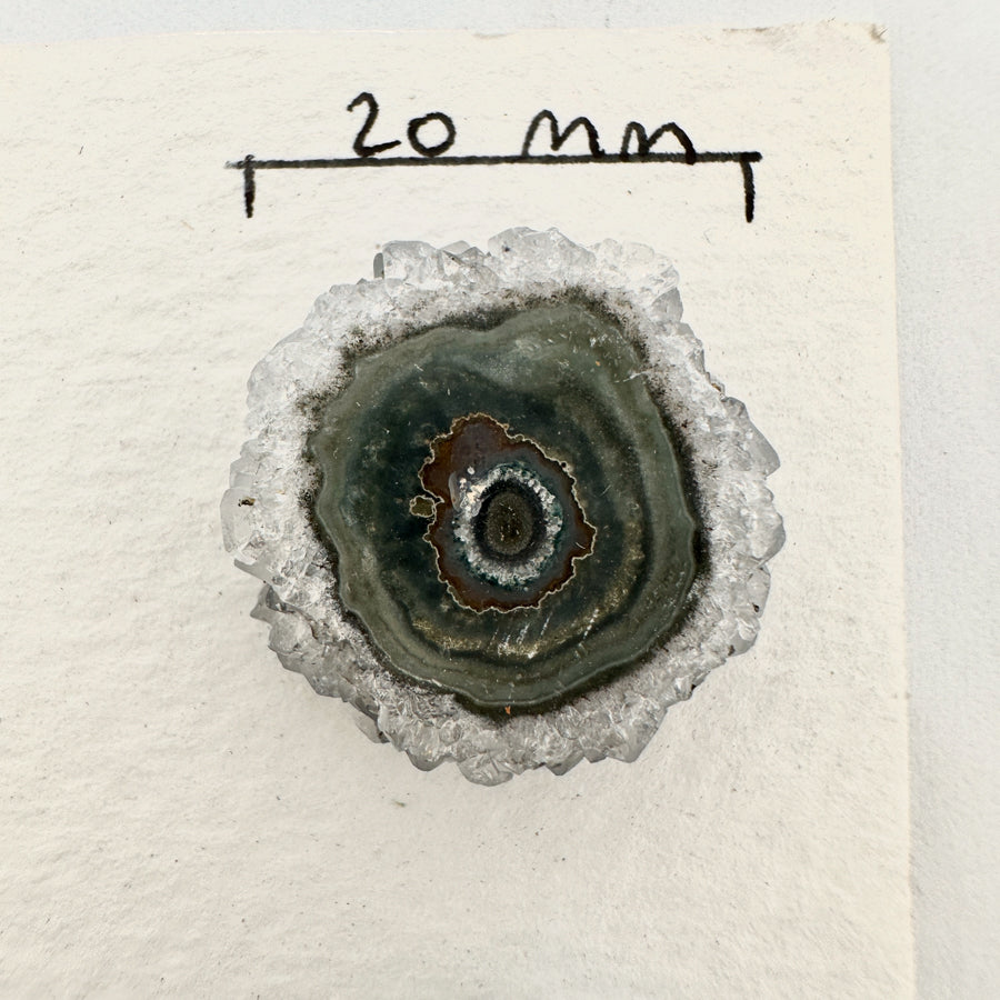 Quarz-Amethyst-Achat-Grünjaspis-Stalaktiten-Scheiben mit natürlicher Mineralbänderung