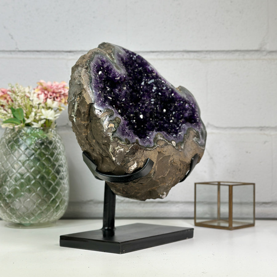 Amethyst-Geode XL mit monumentaler Innenöffnung, in exklusiver Premiumqualität