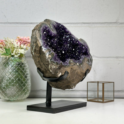 Amethyst-Geode XL mit monumentaler Innenöffnung, in exklusiver Premiumqualität