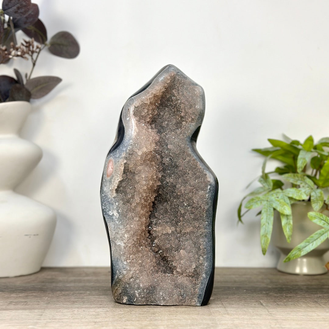 Zuckerquarz-Druzy-Kathedrale groß mit wunderschöner Schichtung und Achat-Schale