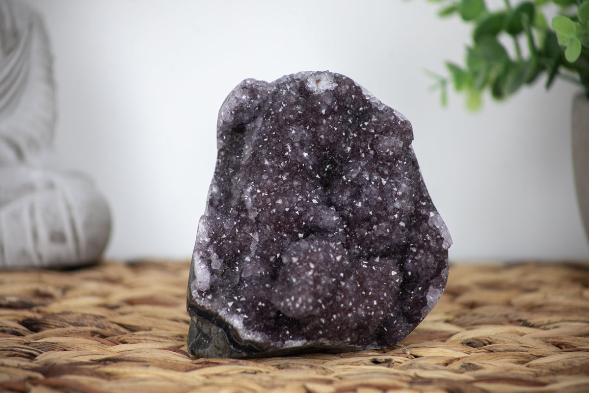 Quarz-Druse mit fein kristalliner Druzy-Struktur