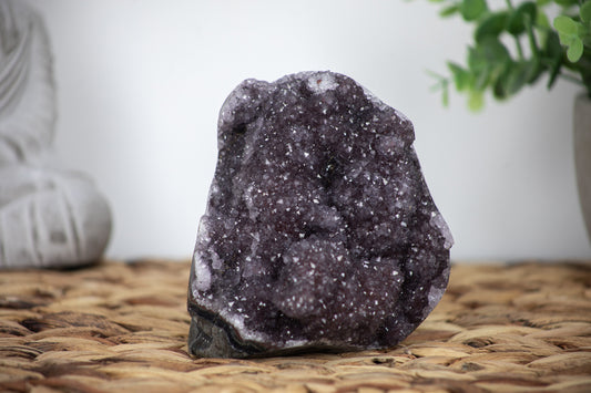 Quarz-Druse mit fein kristalliner Druzy-Struktur