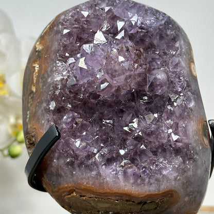 Amethyst-Kristallcluster mit plastischer Kristallarchitektur