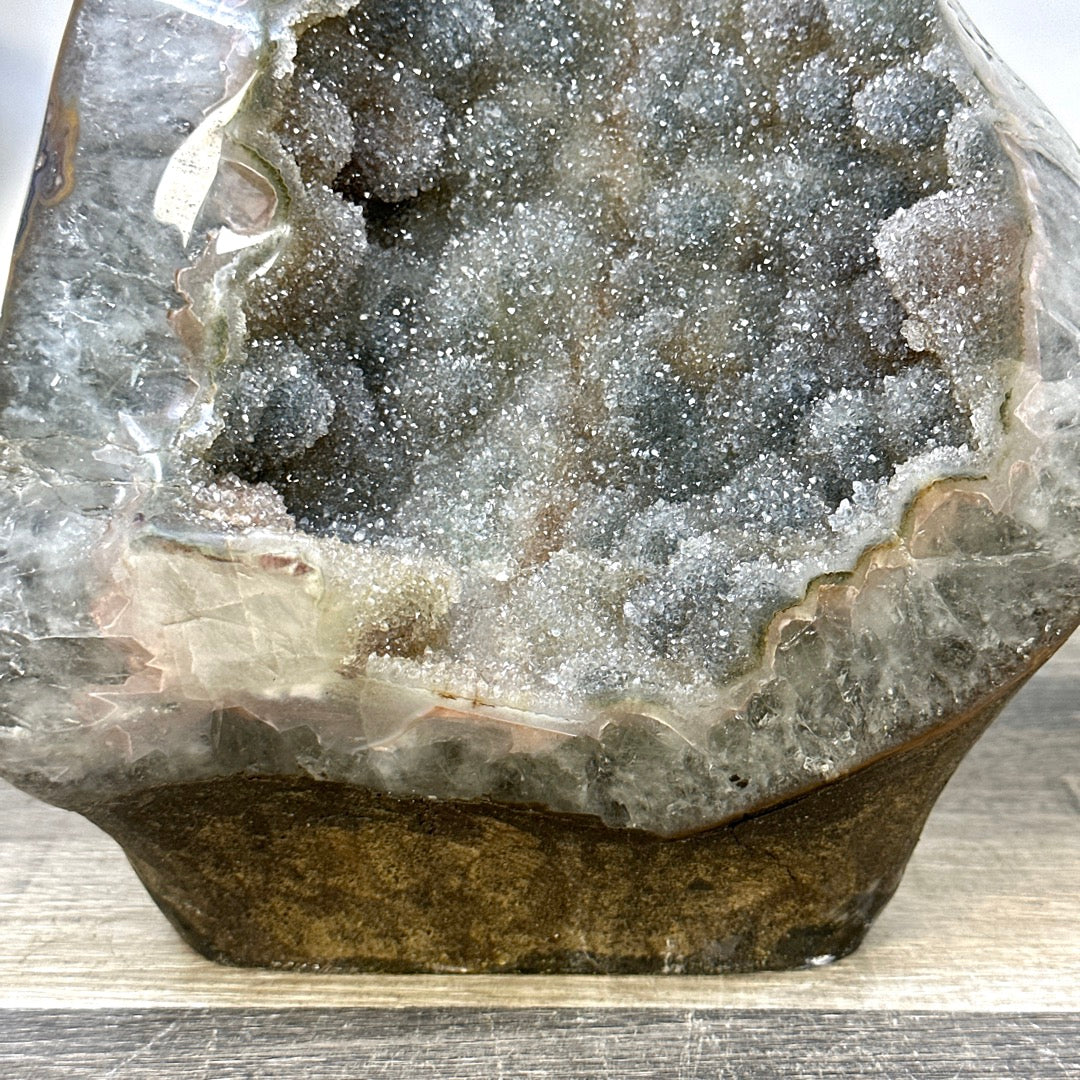 Grüner Zucker-Amethyst als einzigartiges Sammlerstück mit seltener Farbgebung