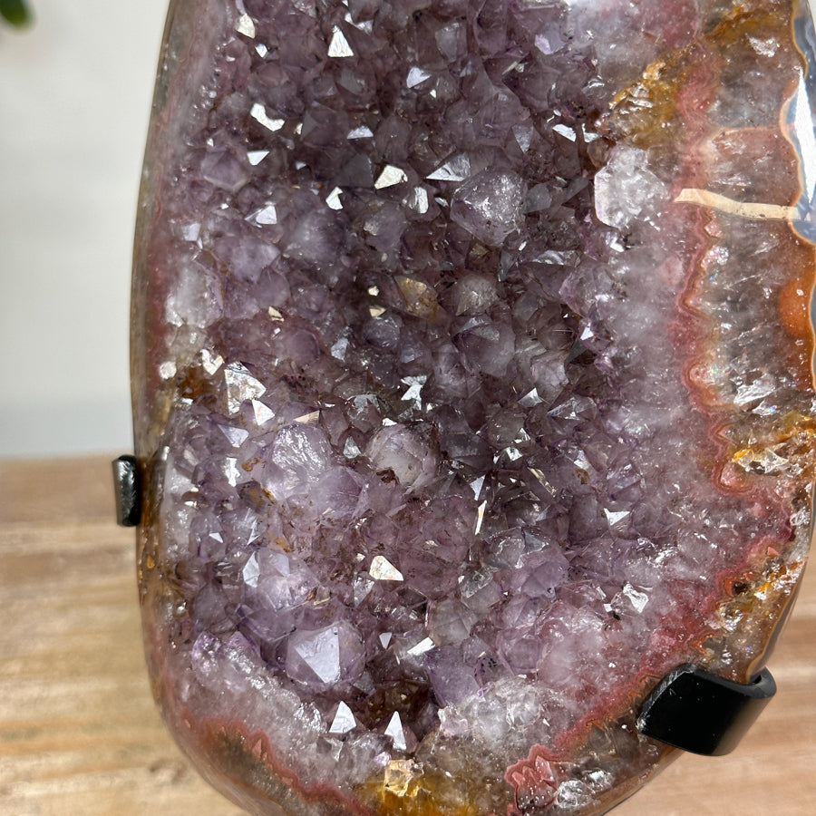 Amethyst-Cluster groß mit rot gebänderter Naturschale