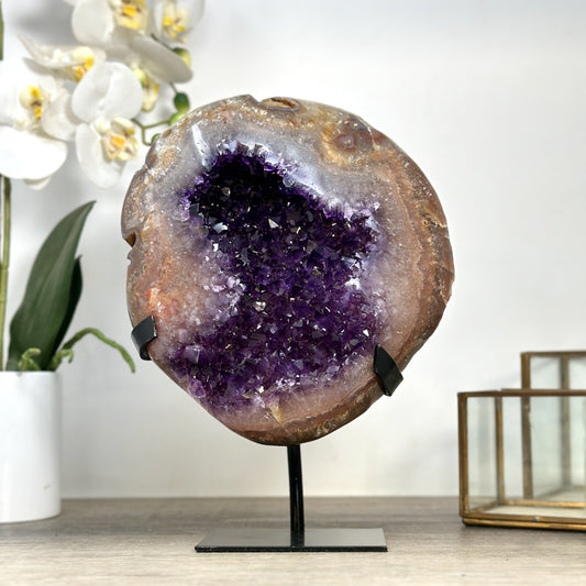 Amethyst-Geode groß mit weit geöffneter Kristallkammer