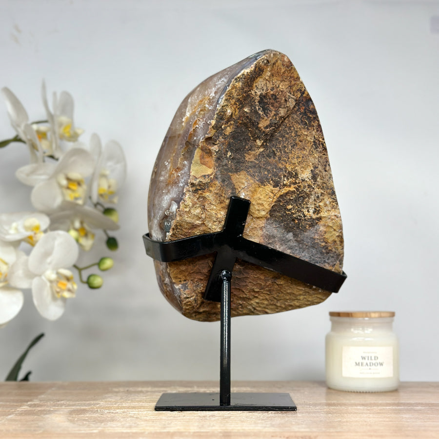 Amethyst-Geode mit wunderschöner, roséfarbener Zucker-Kristallstruktur