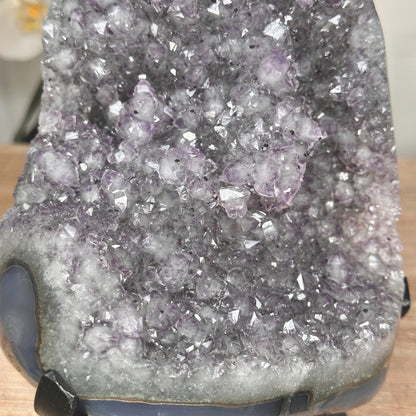 Spirit-Amethyst-Exemplar mit vielschichtiger Kristallstruktur